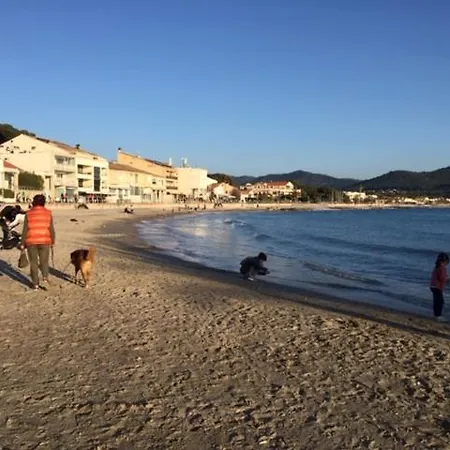 Garden Saint-cyr Sur Bs-apart T2 شقة سا سيرْ سور مير