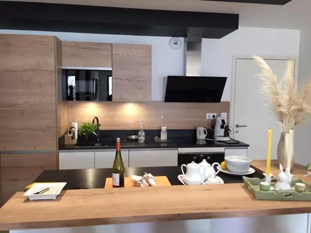 Garden Saint-cyr Sur Bs-apart T2 * سا سيرْ سور مير